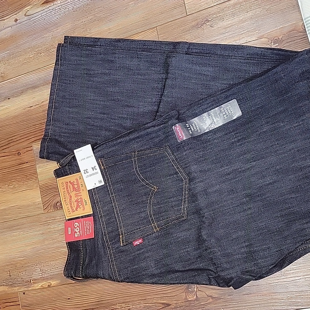 Levi's 569 jeans
